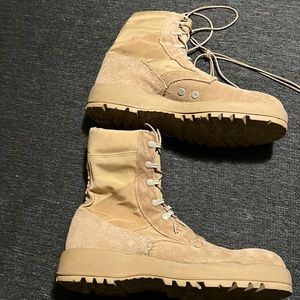 Men’s Combat Boots, Army Style. Beige. Size 10.5 -Used. Great condition. See pic